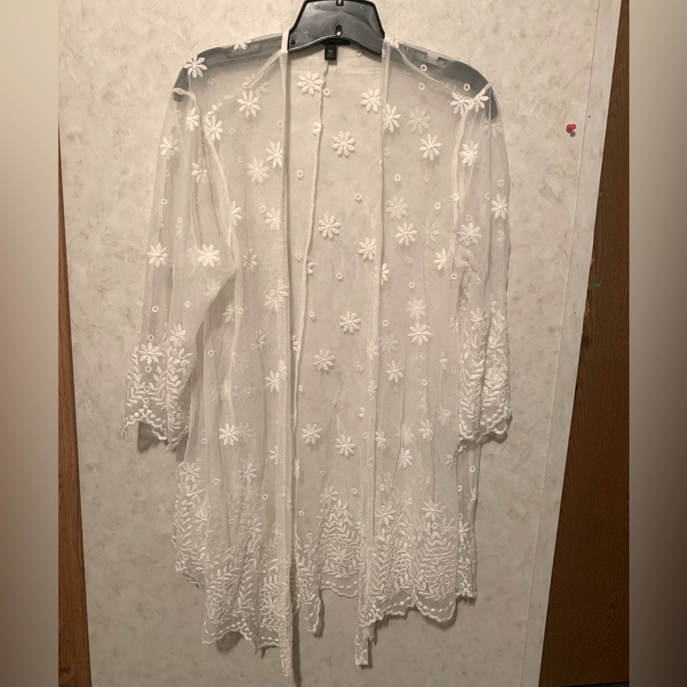 Torrid White Lace Floral Duster